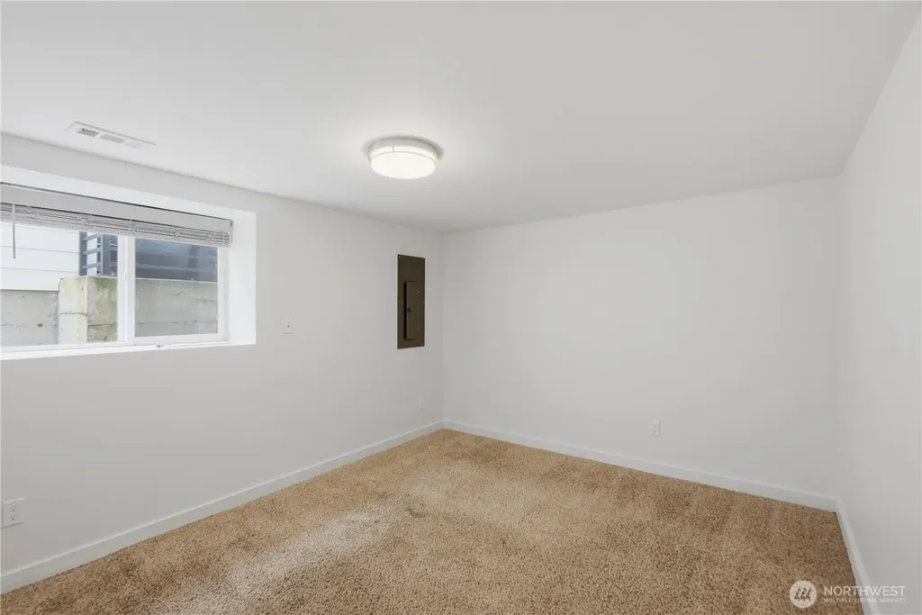 11546 85th Avenue S Seattle WA 98178