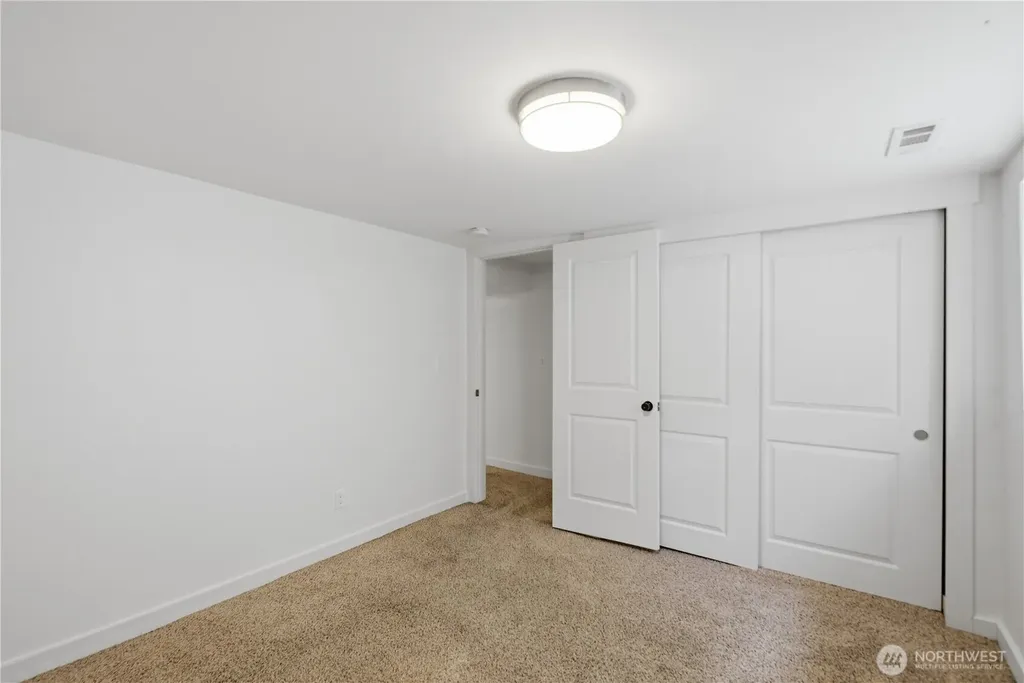 11546 85th Avenue S Seattle WA 98178