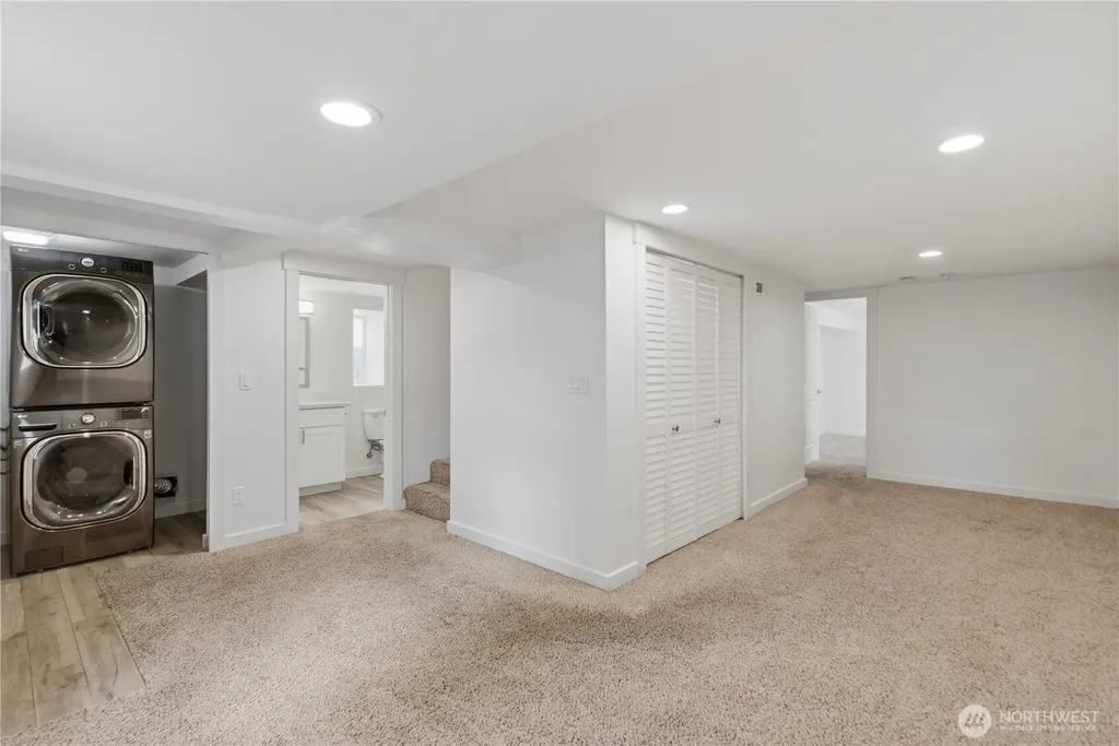 11546 85th Avenue S Seattle WA 98178
