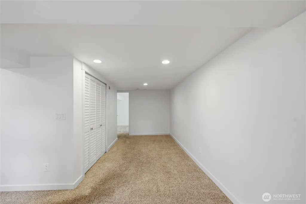 11546 85th Avenue S Seattle WA 98178