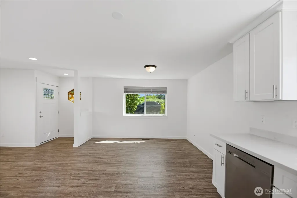 11546 85th Avenue S Seattle WA 98178