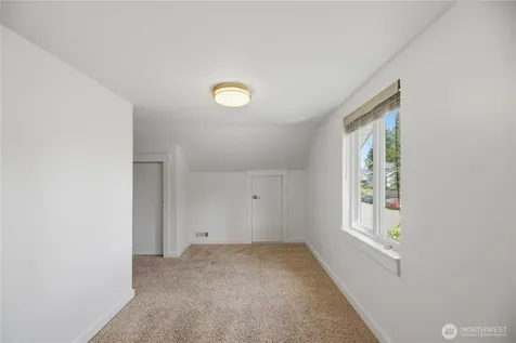 11546 85th Avenue S Seattle WA 98178