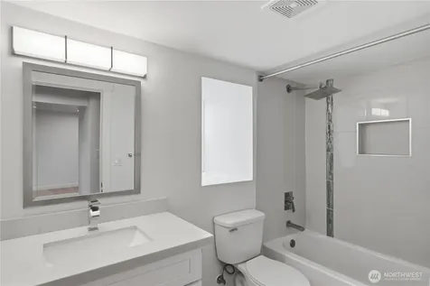 11546 85th Avenue S Seattle WA 98178