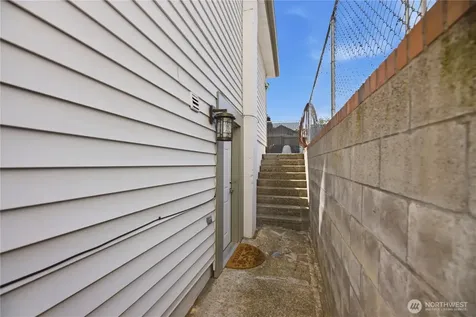 11546 85th Avenue S Seattle WA 98178