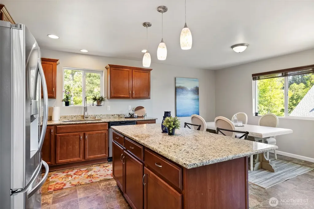 2258 SE Upchurch Way Port Orchard WA 98366