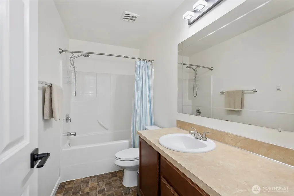 2258 SE Upchurch Way Port Orchard WA 98366