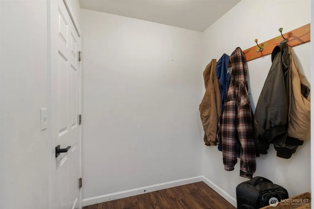 2258 SE Upchurch Way Port Orchard WA 98366