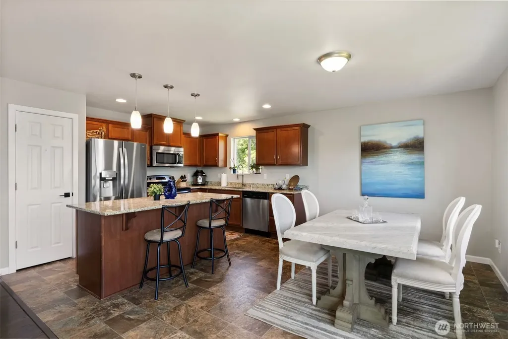 2258 SE Upchurch Way Port Orchard WA 98366