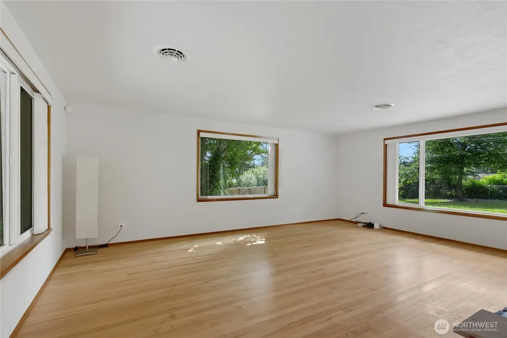 6006 48th Avenue E Tacoma WA 98443