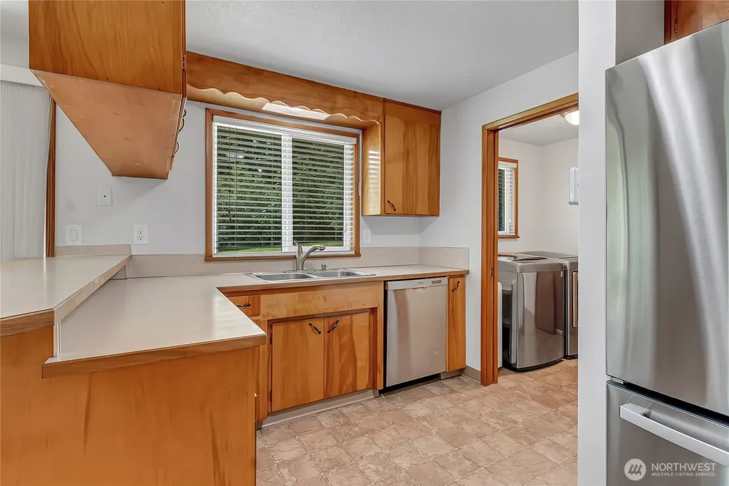 6006 48th Avenue E Tacoma WA 98443