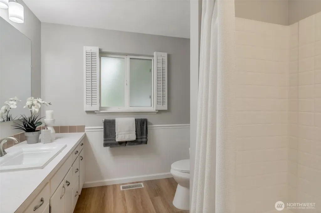 9605 216th Place SW Edmonds WA 98020