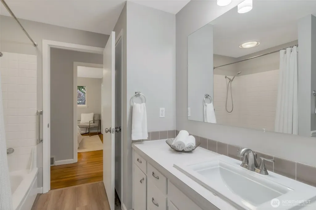 9605 216th Place SW Edmonds WA 98020