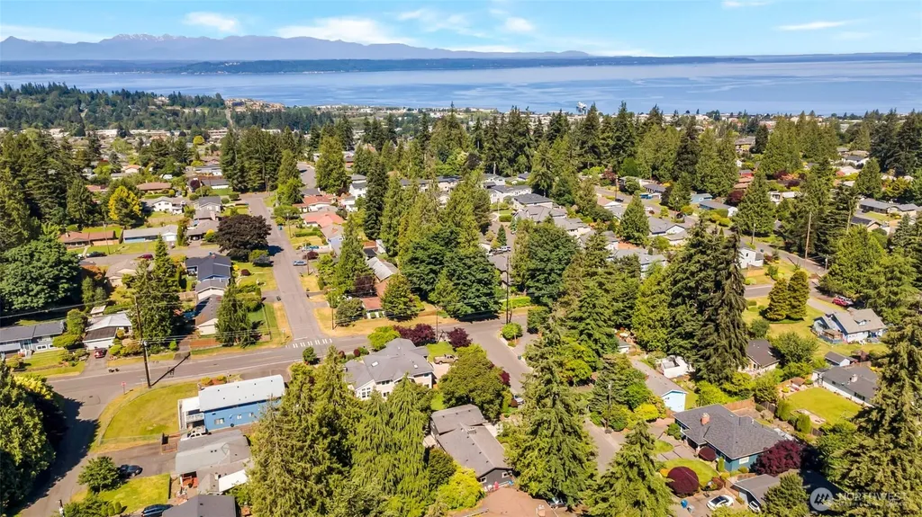 9605 216th Place SW Edmonds WA 98020