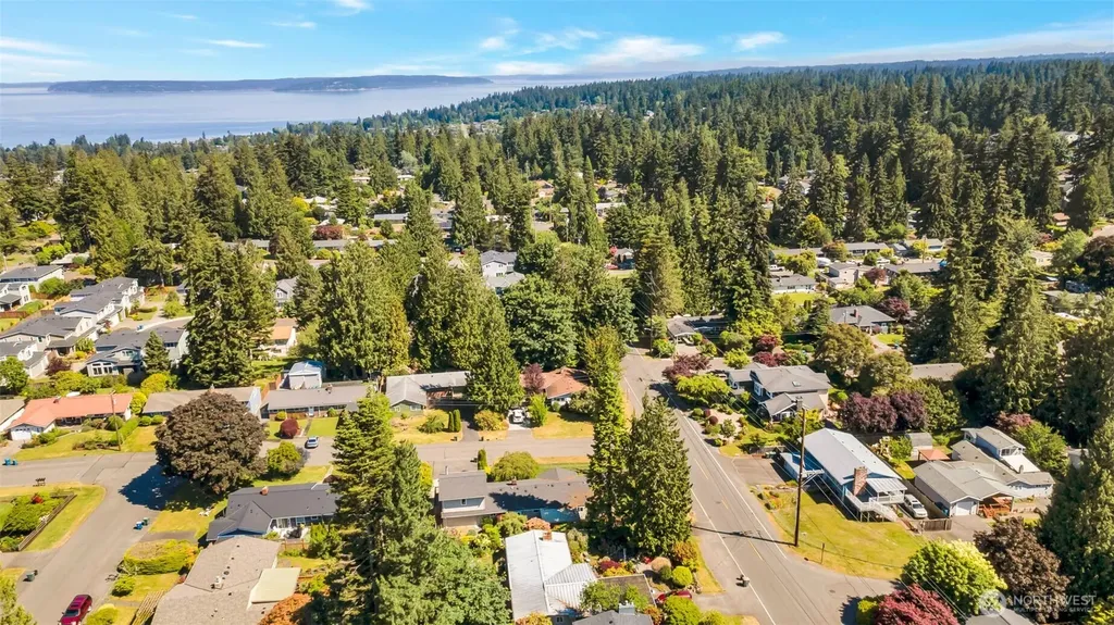 9605 216th Place SW Edmonds WA 98020