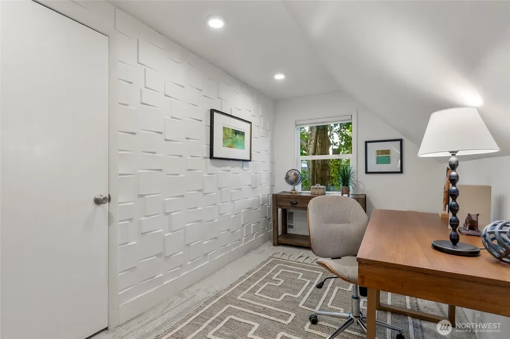 14341 Interlake Avenue N Seattle WA 98133