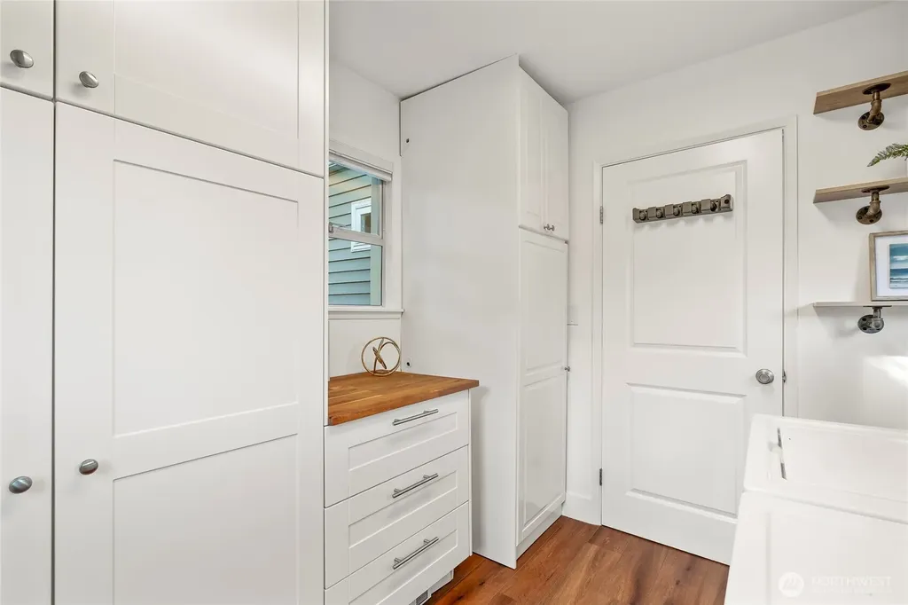 14341 Interlake Avenue N Seattle WA 98133