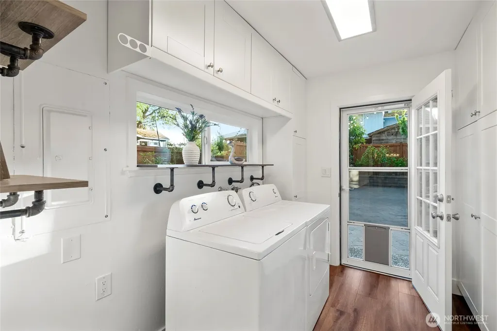 14341 Interlake Avenue N Seattle WA 98133