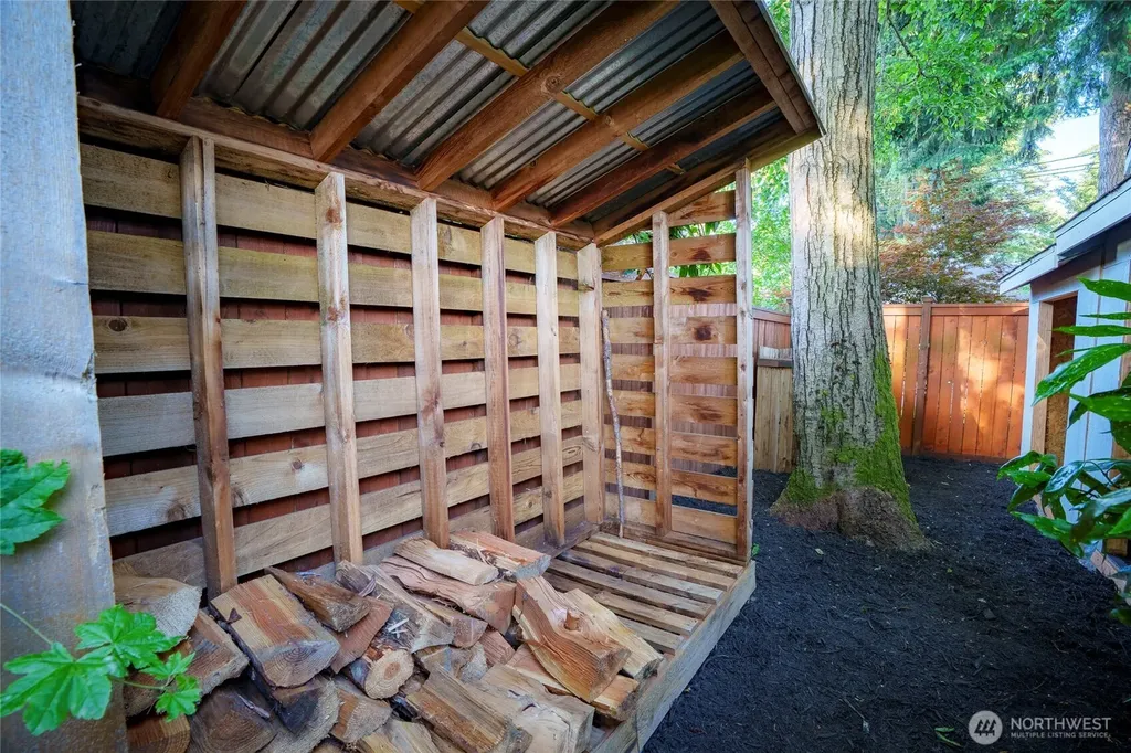 14341 Interlake Avenue N Seattle WA 98133