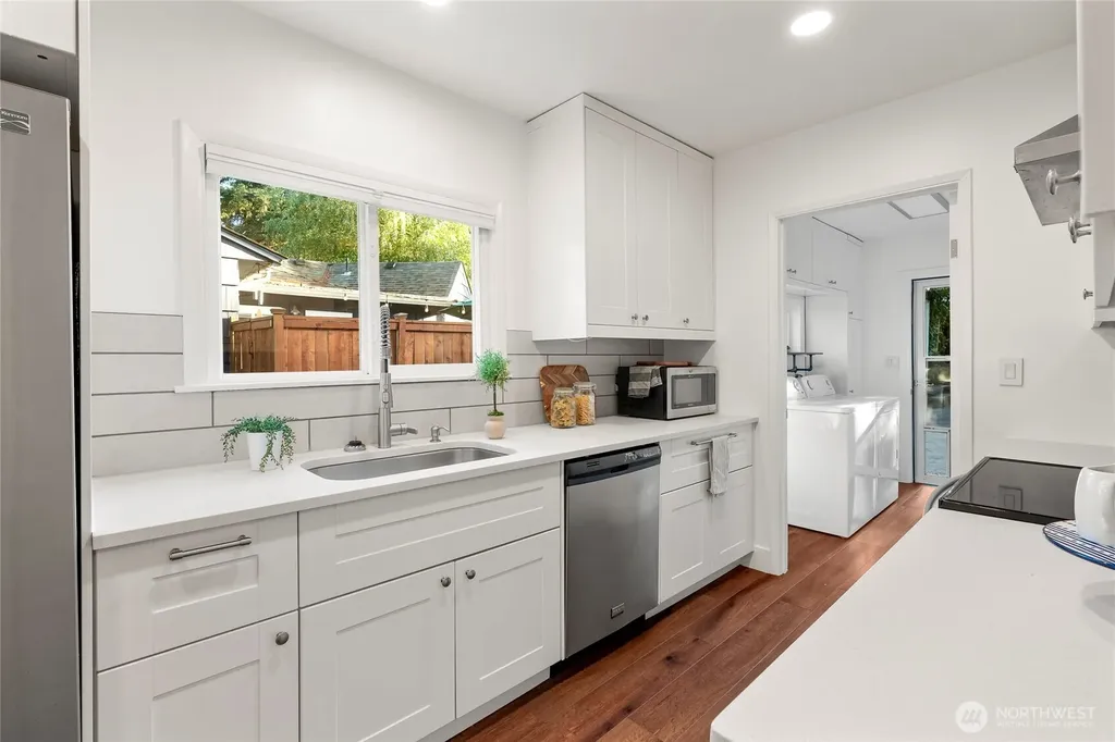 14341 Interlake Avenue N Seattle WA 98133