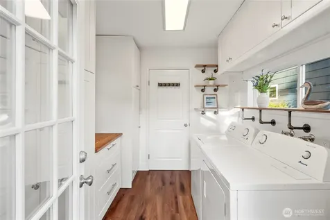 14341 Interlake Avenue N Seattle WA 98133