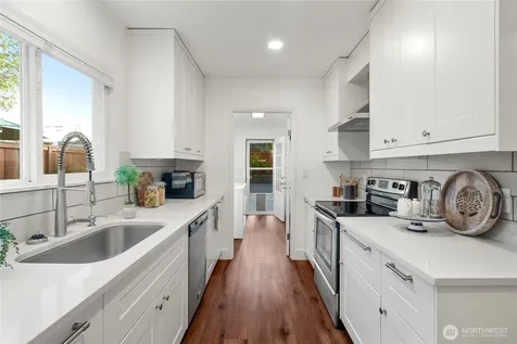 14341 Interlake Avenue N Seattle WA 98133