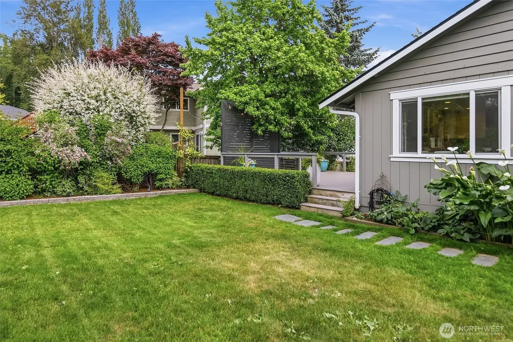 20426 73rd Place NE Kenmore WA 98028