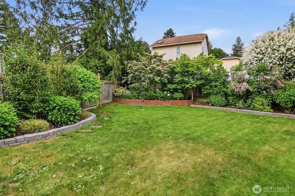 20426 73rd Place NE Kenmore WA 98028
