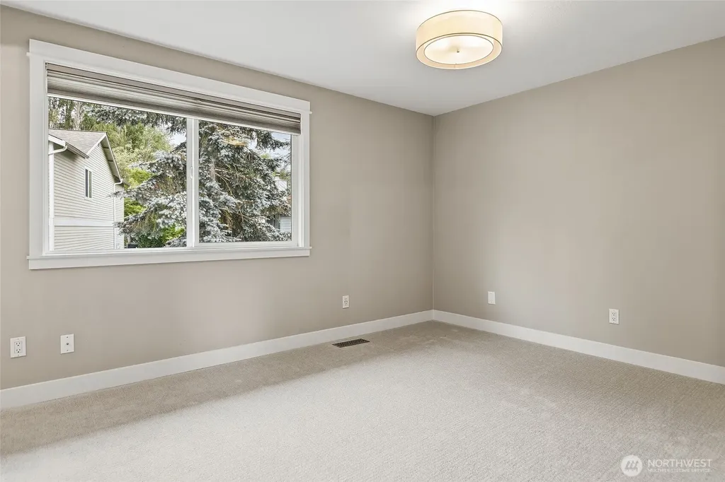 20426 73rd Place NE Kenmore WA 98028