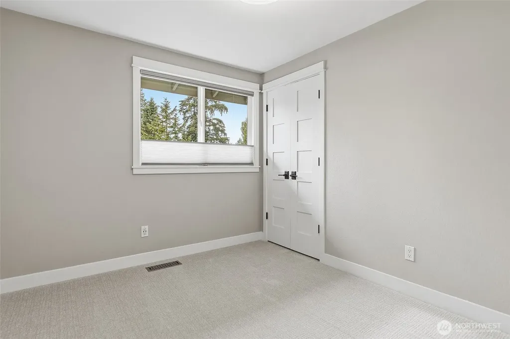 20426 73rd Place NE Kenmore WA 98028