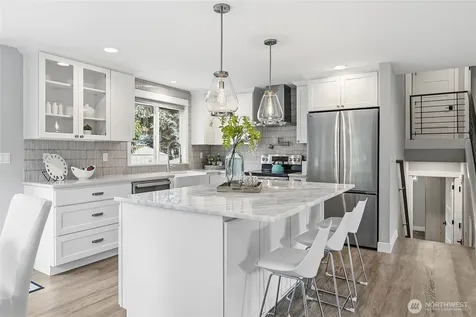 20426 73rd Place NE Kenmore WA 98028
