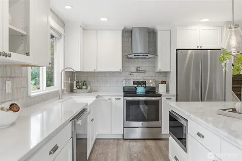 20426 73rd Place NE Kenmore WA 98028