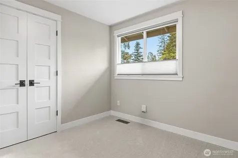 20426 73rd Place NE Kenmore WA 98028