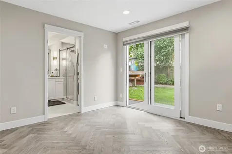 20426 73rd Place NE Kenmore WA 98028