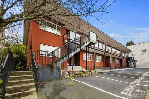 7106 California Avenue SW Seattle WA 98136