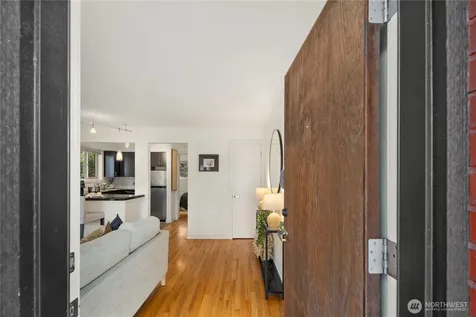 7106 California Avenue SW Seattle WA 98136