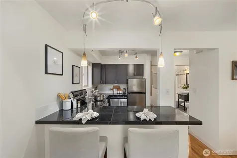 7106 California Avenue SW Seattle WA 98136