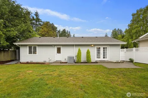 10717 Phinney Avenue N Seattle WA 98133