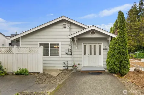 10717 Phinney Avenue N Seattle WA 98133