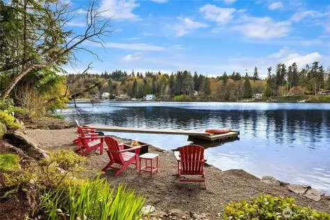 339 Lovell Avenue SW Bainbridge Island WA 98110