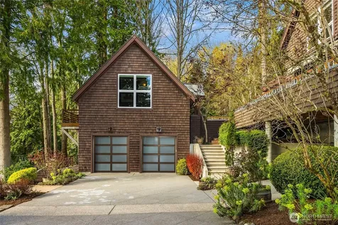 339 Lovell Avenue SW Bainbridge Island WA 98110