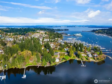 339 Lovell Avenue SW Bainbridge Island WA 98110