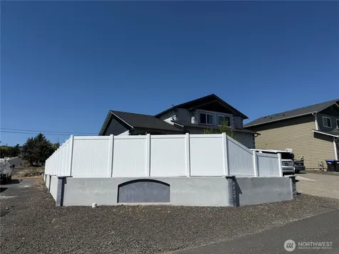902 Blitz Lane Selah WA 98942