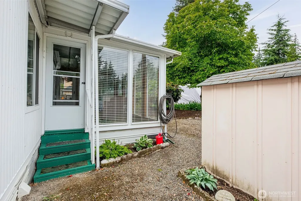 11622 Silver Lake Road Everett WA 98208
