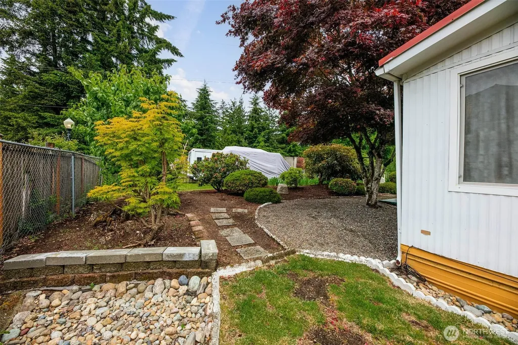 11622 Silver Lake Road Everett WA 98208