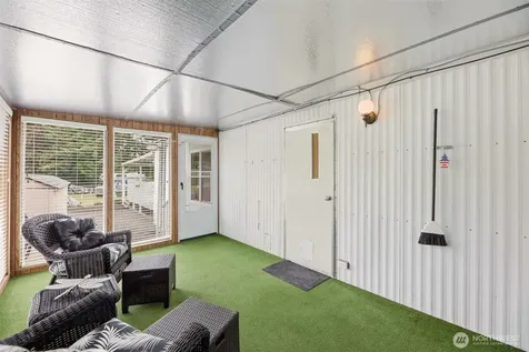 11622 Silver Lake Road Everett WA 98208