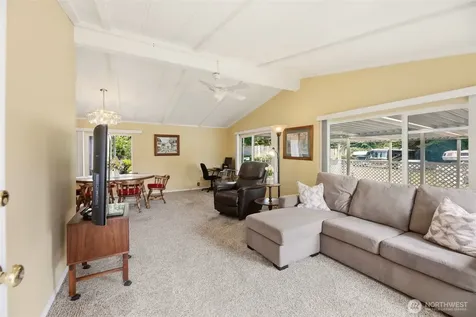 11622 Silver Lake Road Everett WA 98208
