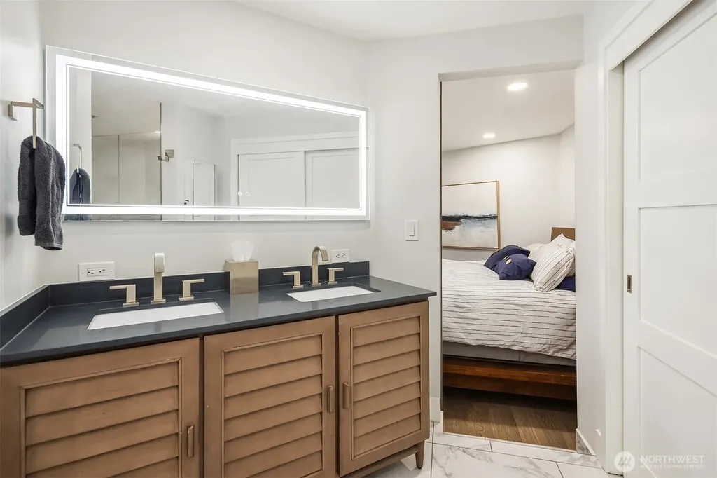 9039 Juanita Drive Kirkland WA 98034