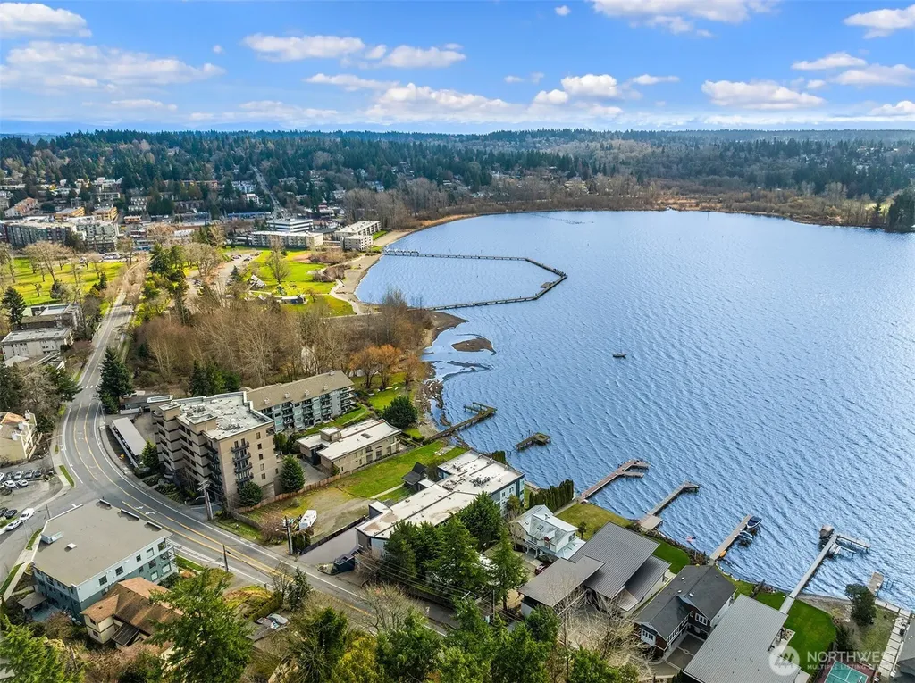 9039 Juanita Drive Kirkland WA 98034
