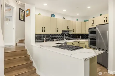 9039 Juanita Drive Kirkland WA 98034