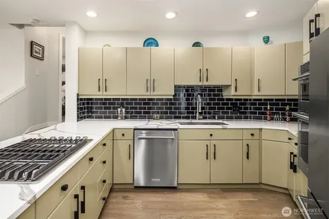 9039 Juanita Drive Kirkland WA 98034